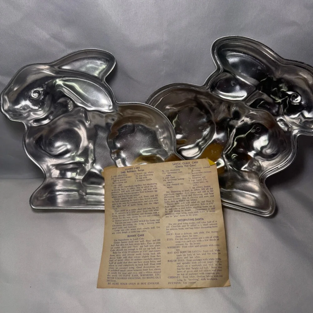 Vintage Nordic‎ Ware 3D Bunny Rabbit Cake Mold Cast Aluminum 2 Piece with Recipe